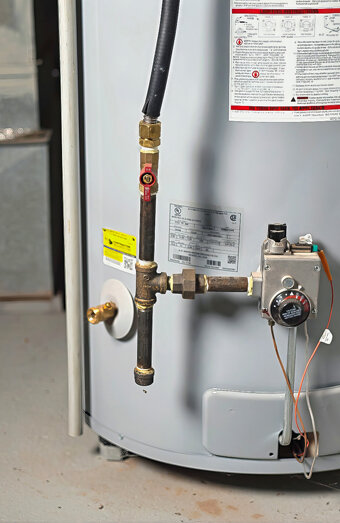https://doubleviewhotwater.com.au/uploads/2025/06/gas-hot-water-system-65811.jpg